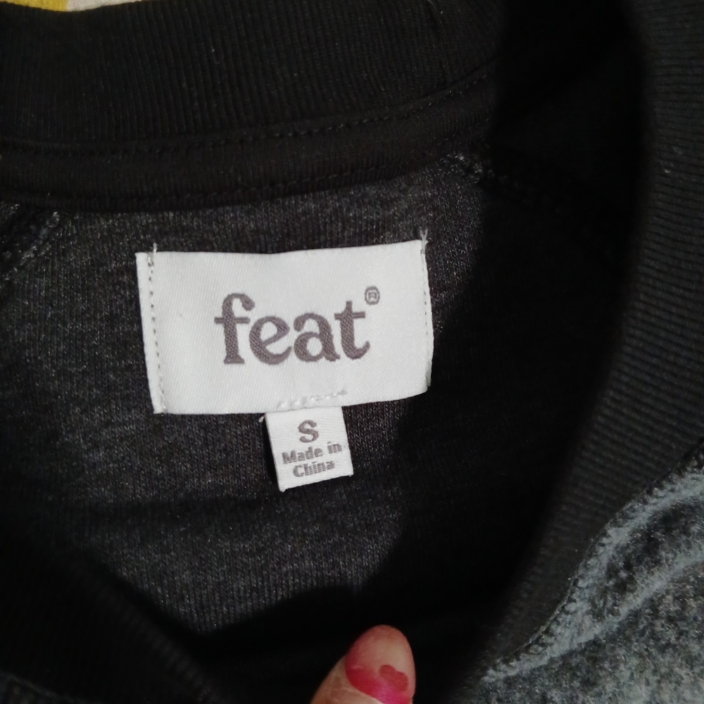 Gray and Black Men's Sweatshirt - Picture 2 of 3